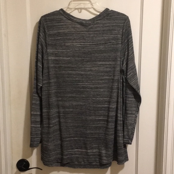 AVA AND VIV 1X oversized gray stripe top - Picture 4 of 4